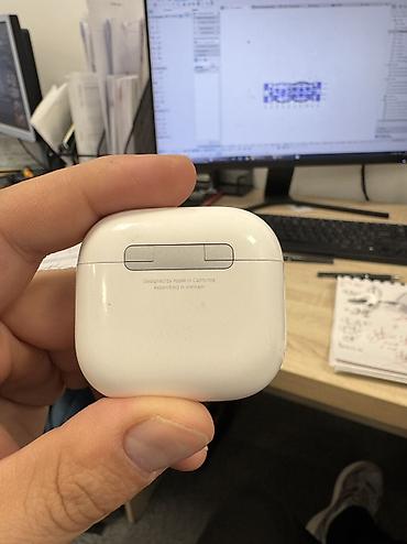 гарнитур цена: СРОЧНО Продается наушники Apple AirPods 4 (ANC) Торг уместен. - — 9