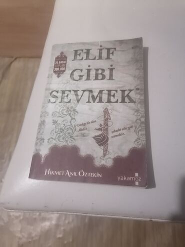 Digər kitablar və jurnallar: - Fyodor Mixayloviç Dostoyevski – “Yazıçının gündəliyi” • Azərbaycan — 9
