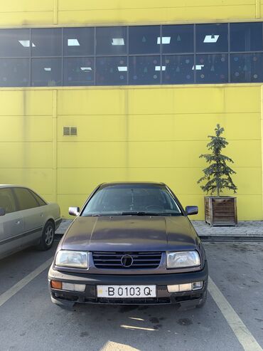 фольсваген минивен: Volkswagen Vento: 1995 г., 1.8 л, Механика, Газ, Седан