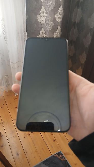 samsung s7230e wave 723: Az mudet isdedilib hec bir problemi yoxdu sadece ekran qaralib ekrani — 1