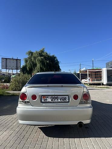 Lexus: Lexus IS: 2003 г., 2 л, Автомат, Бензин, Седан — 2