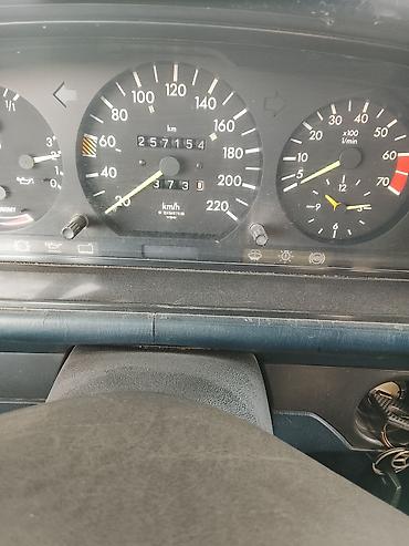 тягач спринтер: Mercedes-Benz W124: 1986 г., 2.3 л, Механика, Бензин, Седан — 7