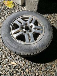 шины на спецтехнику бишкек: Колеса в сборе 205 / 60 / R 15, Зима, Б/у, Комплект, Легковые, Литые, отверстий - 4