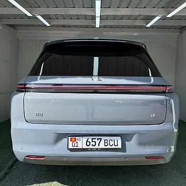 li l7: Lixiang L8: 2025 г., 1.5 л, Автомат, Гибрид, Кроссовер — 6