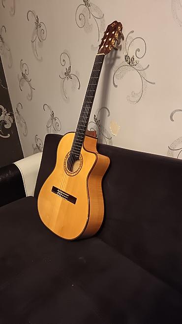 gitara simi: Elektro-klasik gitara martinez bura gelisi 2000ne oturur kohnenin — 1