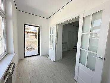 Долгосрочная аренда домов: 330 м², 8 комнат — 4