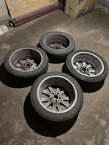 passat variant: Колеса в сборе 245 / 45 / R 18, Зима, Б/у, Комплект, Легковые, Литые, отверстий - 5 — 5