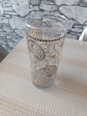 Vazalar: Yenidir qutusu yoxdur