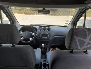 tayota 2010: Ford Tourneo Connect: 1.8 l | 2010 il | 430000 km Van/Minivan