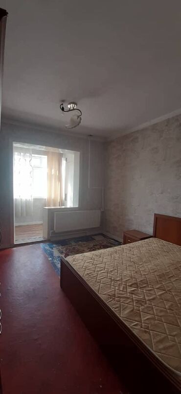 Продажа квартир: 4 комнаты, 70 м², 4 этаж — 8