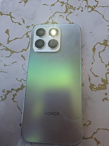 Digər mobil telefonlar: HONOR smartfon - Korpus: gümüş-yaşıl gradient arxa panel, küncləri — 2
