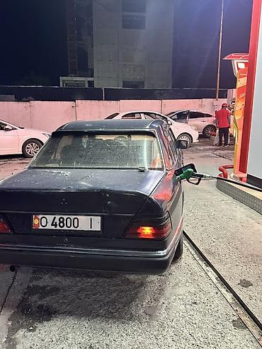 x class: Mercedes-Benz W124: 1989 г., 2.3 л, Механика, Бензин, Седан — 2
