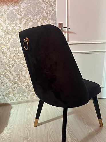 Masa və oturacaq dəstləri: Açılıb-bağlanan yemək/mətbəx masası - Material: Qoz ağacından — 8