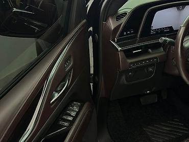 купить премиум авто: Cadillac Escalade: 2021 г., 6 л, Автомат, Бензин, Внедорожник — 8