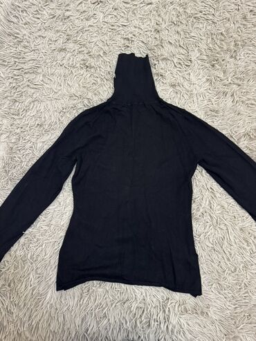 toxunma jaket modelleri: Benetton Qara rəngli balıqçı yaxalı uzunqol köynək - Klassik balıqçı