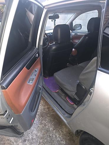 шампунь для машины для ручной мойки: Toyota Avensis Verso: 2002 г., 2 л, Автомат, Бензин, Универсал — 10