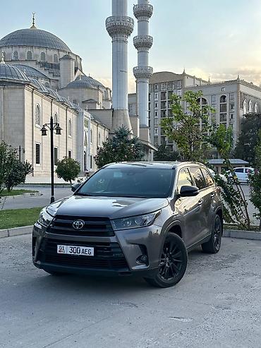 crv 2: Toyota Highlander: 2019 г., 3.5 л, Автомат, Бензин, Кроссовер — 1