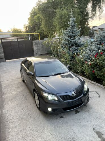 авто аврийном состоянии: Toyota Camry: 2009 г., 2.5 л, Автомат, Бензин, Седан