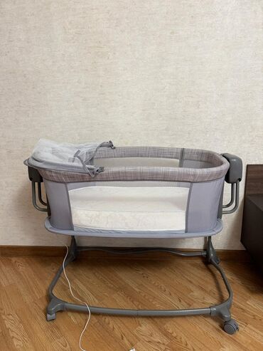 Qida məhsulları: Oğlan və qız üçün, Yumru, Beşik, Dəstsiz, Matras ilə, Yellənmə mexanizm ilə