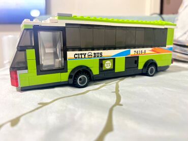 sanke za bebe: Kao Lego autobus