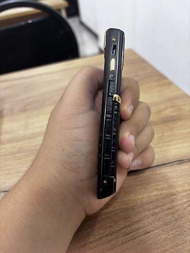 telefon a41: Vertu < 2 GB Memory Capacity, rəng - Qara, Düyməli — 2