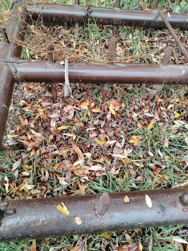 Traktorlar: T 28 butun aqreqatlari ile satilir. Tek tekde satilir Mala Lapet — 14