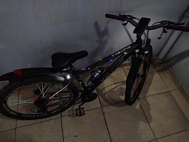 velosiped 28: Velone dağ velosipedi - Güclü alüminium tipli çərçivə, aerodinamik — 4