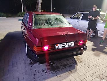 а 190: Mercedes-Benz 190: 1991 г., 2.6 л, Бензин — 5