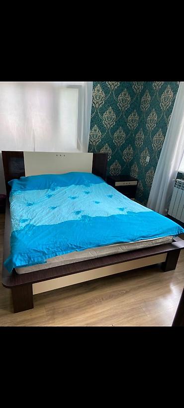 mebel vinilleri: Yataq otağı mebel dəsti Tərkibi: - 3 qapılı (ortası güzgülü) şkaf - — 3