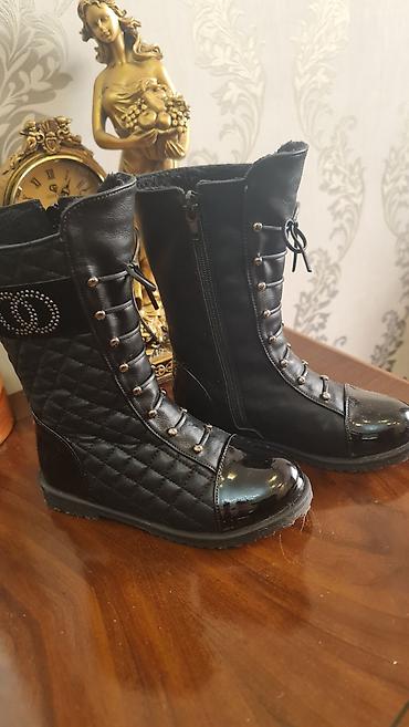 Верхняя одежда: Продаю верхнюю одежду на девочку 5-6,5 лет. Вся одежда в идеальном — 9