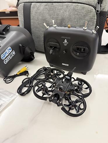 small rig: GEPRC FPV комплект: дрон, очки, пульт TinyRadio ELRS, сумка Продается — 2