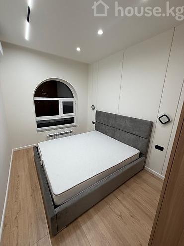 Продажа квартир: 2 комнаты, 67 м², Индивидуалка, 4 этаж, Дизайнерский ремонт — 1