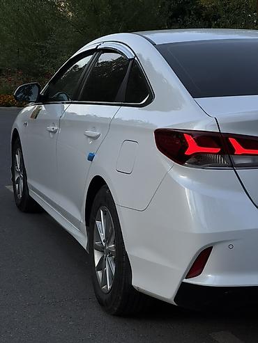 на хёндай соната: Hyundai Sonata: 2021 г., 2 л, Автомат, Газ, Седан — 10