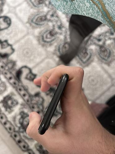 Apple iPhone: IPhone 7, 32 GB, Qara — 7