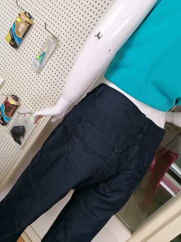 Pantalone: Pantalone Vel 31
Prelep model — 5
