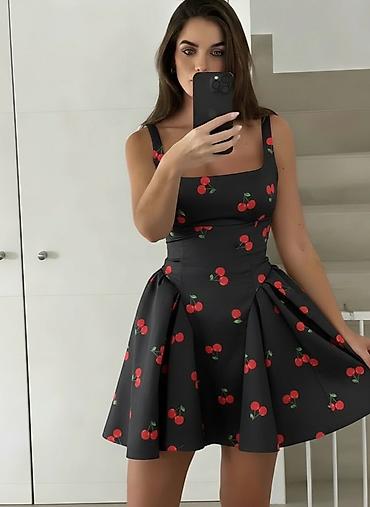 exit haljine: 🍒Mini haljine sa širokom suknjom i cvetnim/voćnim printom
✅2800 din — 1