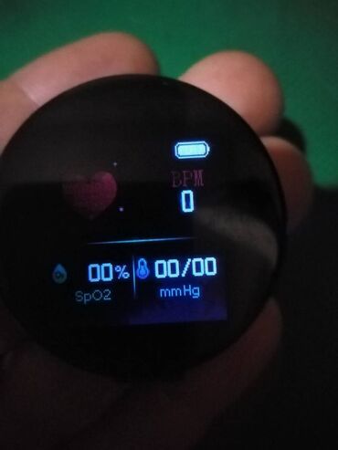 kockasti zenski satovi: Smart watch, Muški