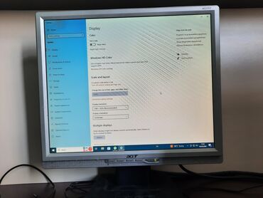 komputer monitoru: Acer monitor 17 inç işlək vəziyyətdədir heç bir problemi yoxdur
