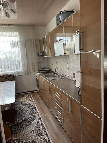 Продажа коттеджей и домов: Просторный частный дом с ухоженным двором и навесами. Жм Ак орго — 17