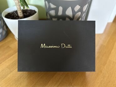 qara qadın ayaqqabıları: Massimo Dutti - kişi ayaqqabısı… 300 azn almışıq… 170 azn satırıq