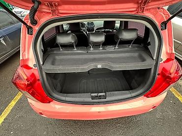 Chevrolet: Chevrolet Spark: 2017 г., 1 л, Вариатор, Бензин, Хэтчбэк — 10