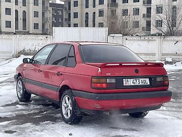Volkswagen: Volkswagen Passat: 1990 г., 1.8 л, Механика, Газ, Седан — 3