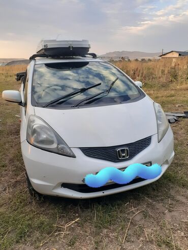 афто рынок ош: Honda Fit: 2009 г., 1.3 л, Автоматтык, Бензин, Хетчбек