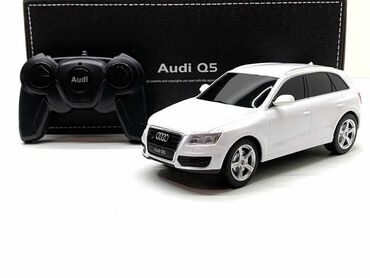 papuce sa perjem: Rastar r/c audi q5 1:24 Auro sa daljinskim upravljacem 5x1.5vAA 3.890