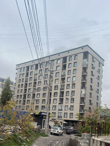 кара балта магазины: Продаю Магазин В жилом доме, 88 м², Старый ремонт, Отдельный вход, 1 этаж