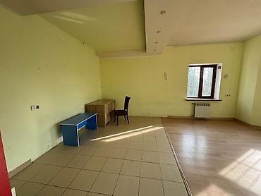 салон красоты на аренду: 🏡Сдаётся просторный 3х этажный особняк по ул Тилебалды Ата — 10