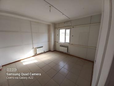 Аренда складов и мастерских: Сдается офис. 294м кв. 600с. кв.м Находится на первой линии по Ден — 5