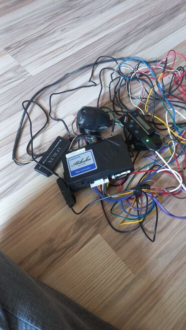 Digər avtoelektronika: Orjinal siqnalizasiya Koreyadan gələn avtomobildə 3ədəd usb tok