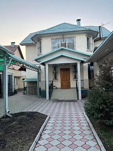 Долгосрочная аренда домов: 210 м², 6 комнат — 1