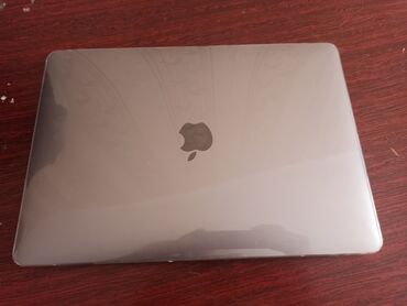 клавиатура для компьютера с подсветкой: Ноутбук, Apple, 8 ГБ ОЗУ, Apple M2, 13.3 "